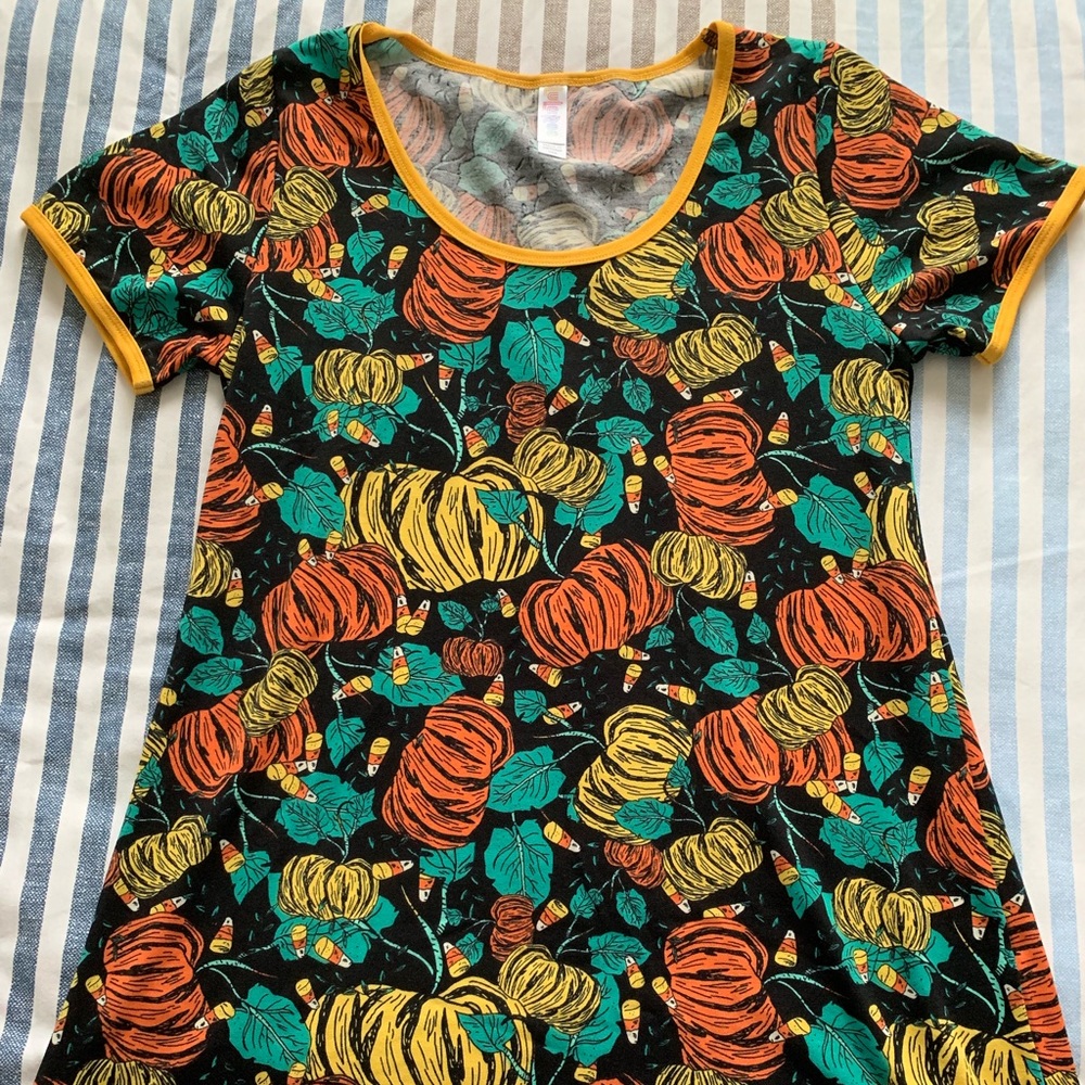 XXS EUC LuLaRoe Halloween Pumpkin Classic Tee